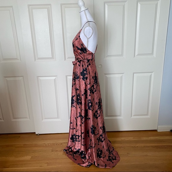 L’Atiste Maxi Dress - Picture 3 of 17